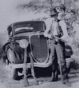 Clyde Barrow and his BAR rifle