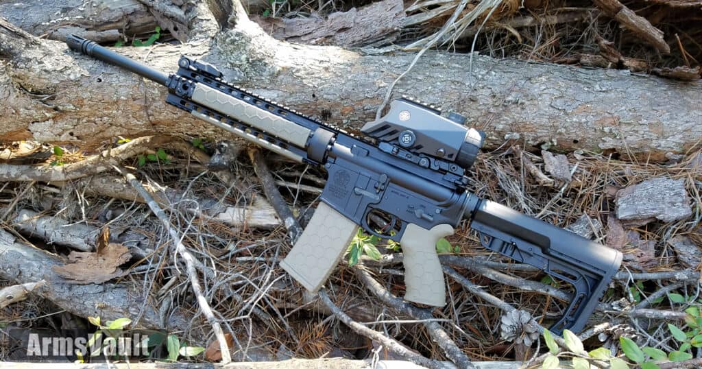 Hexmag Tactical Grip and Low-Profile Rail Covers on Smith and Wesson MP15T