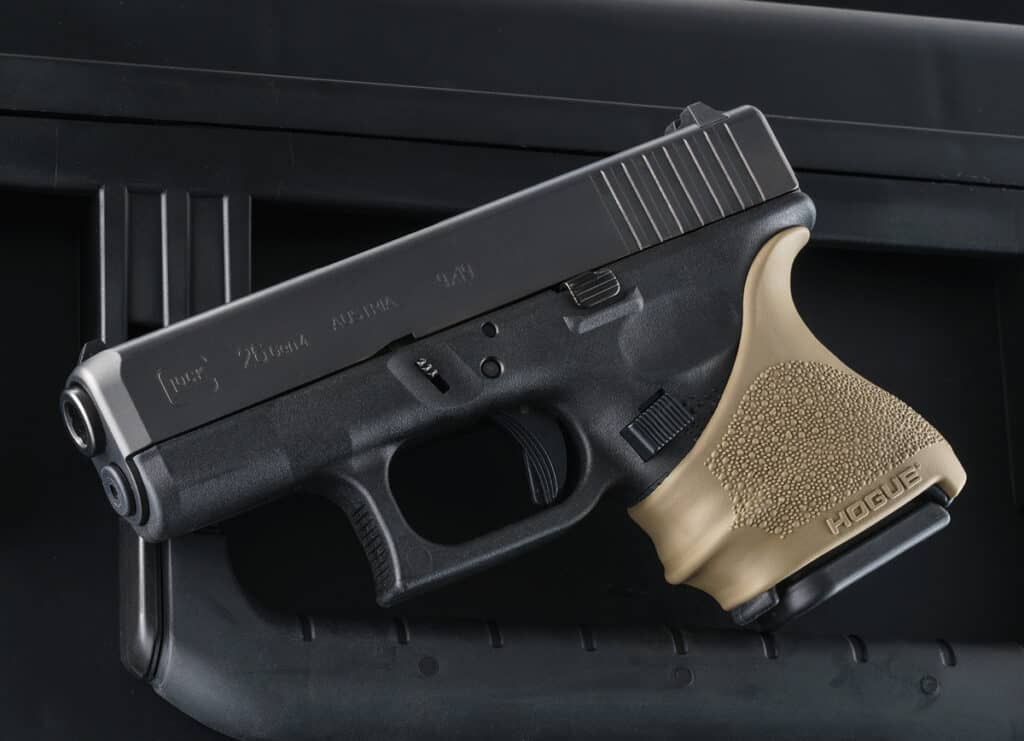 Hogue HandALL Beavertail Grip Sleeve_Glock 26